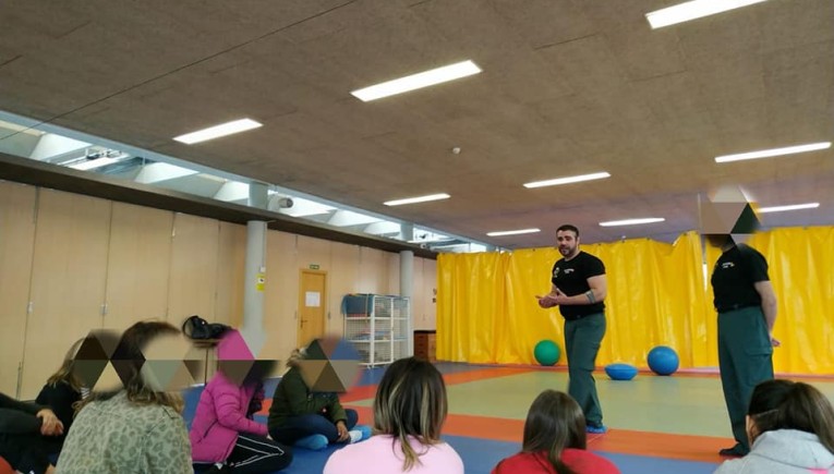 TALLER DEFENSA FEMENINA EN PAMPLONA ORGANIZADO POR DELEGACIÓN DE GOBIERNO Y GUARDIA CIVIL 2019